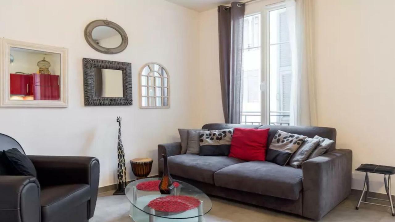 Stylish White And Red Apartments Juan-les-Pins Luaran gambar